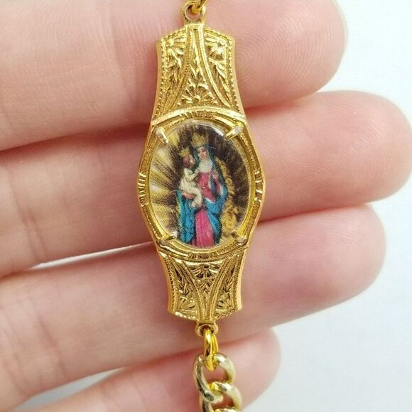 Vintage Mother Mary and Baby Jesus Religious Saint Bracelet, Gold Tone, Estate - Picture 1 of 6